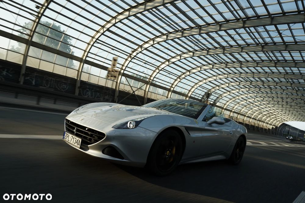 Ferrari California T - 9