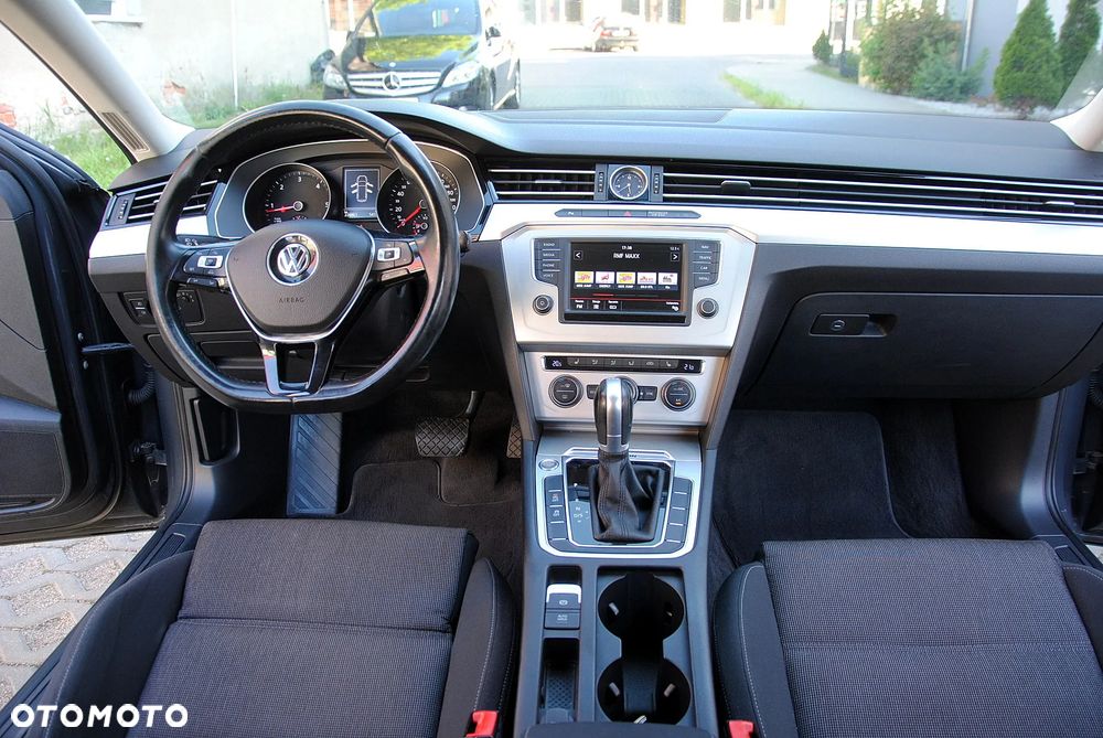 Volkswagen Passat Variant 2.0 TDI SCR 4Motion DSG Comfortline - 13
