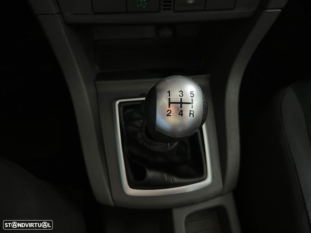 Ford Focus 1.4 16V Sport - 16