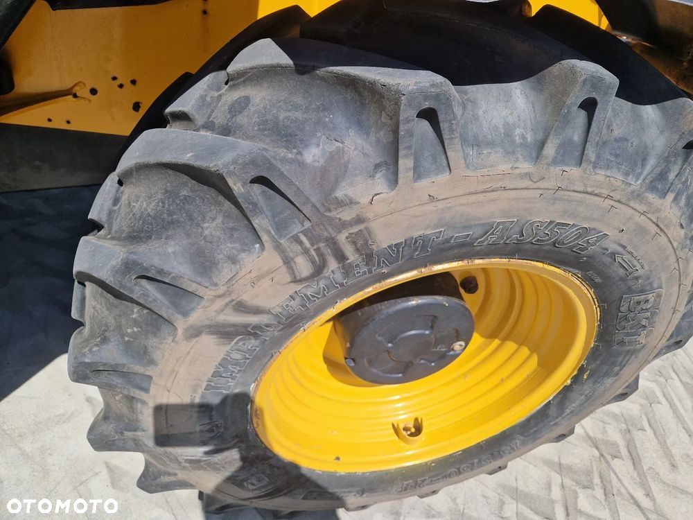 JCB 531-70 jak Manitou MT 732 P426 - 13