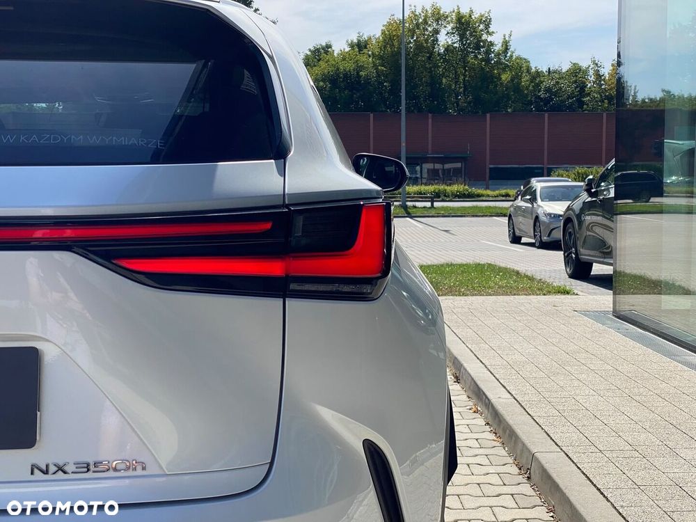 Lexus NX 350h Prestige 2WD - 38