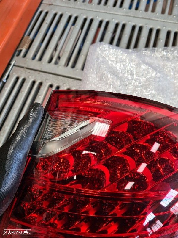 Farolim Direito Do Painel Lanterna Tras Stop Drt Porsche Cayenne (9Pa) - 4