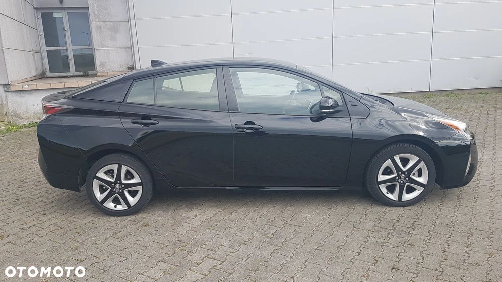 Toyota Prius Hybrid Executive - 30