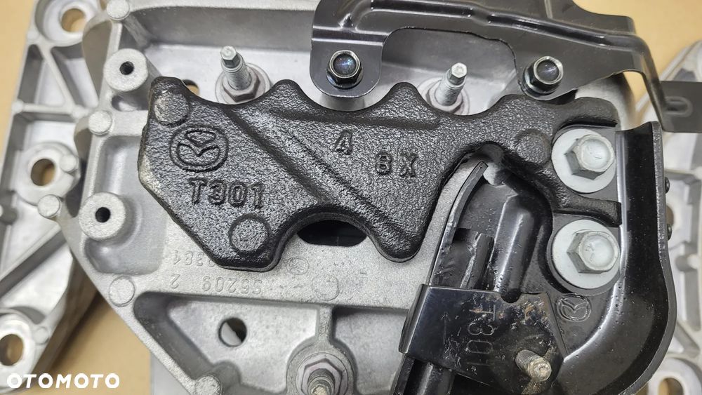 MAZDA CX-60 CX60 ŁAPA PODUSZKA WSPORNIK SKRZYNI BIEGÓW KR9P39381 - 5