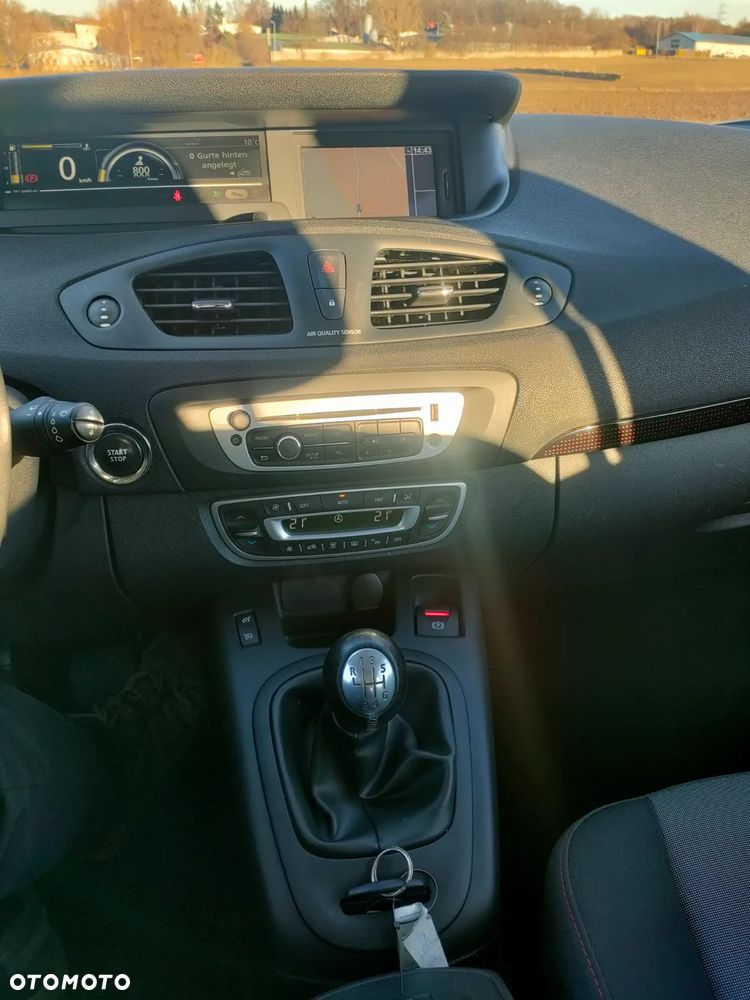 Renault Scenic ENERGY TCe 130 S&S Paris - 19