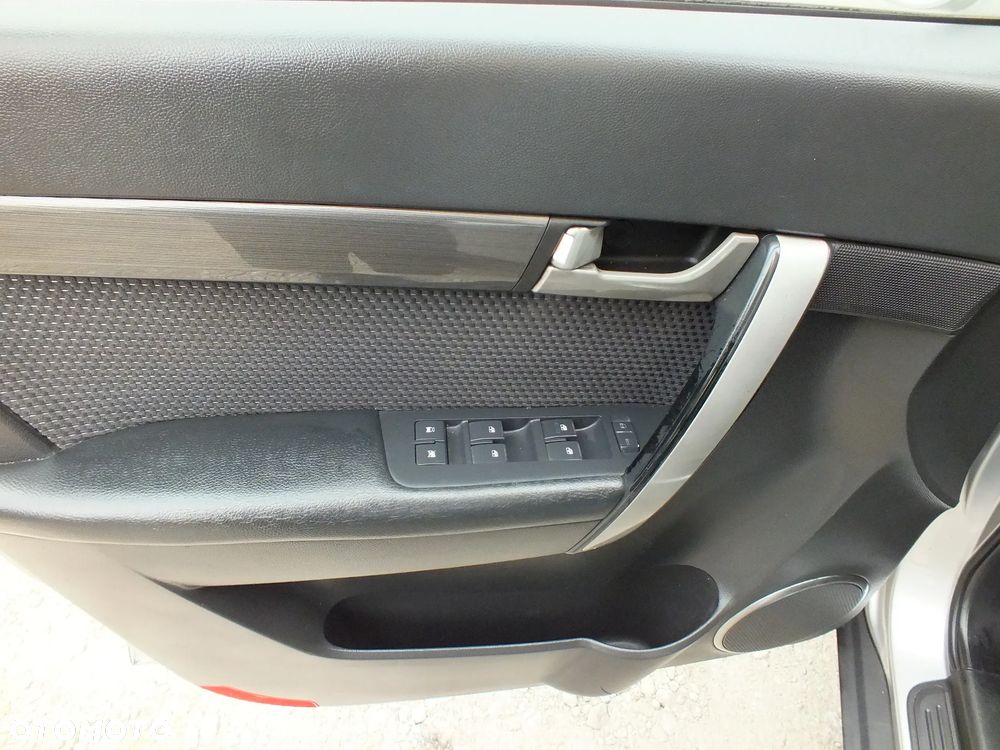 Chevrolet Captiva - 12