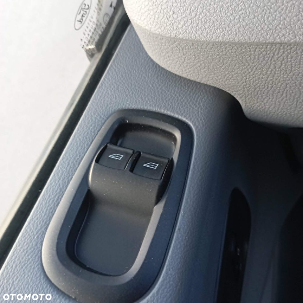 Ford Transit - 27