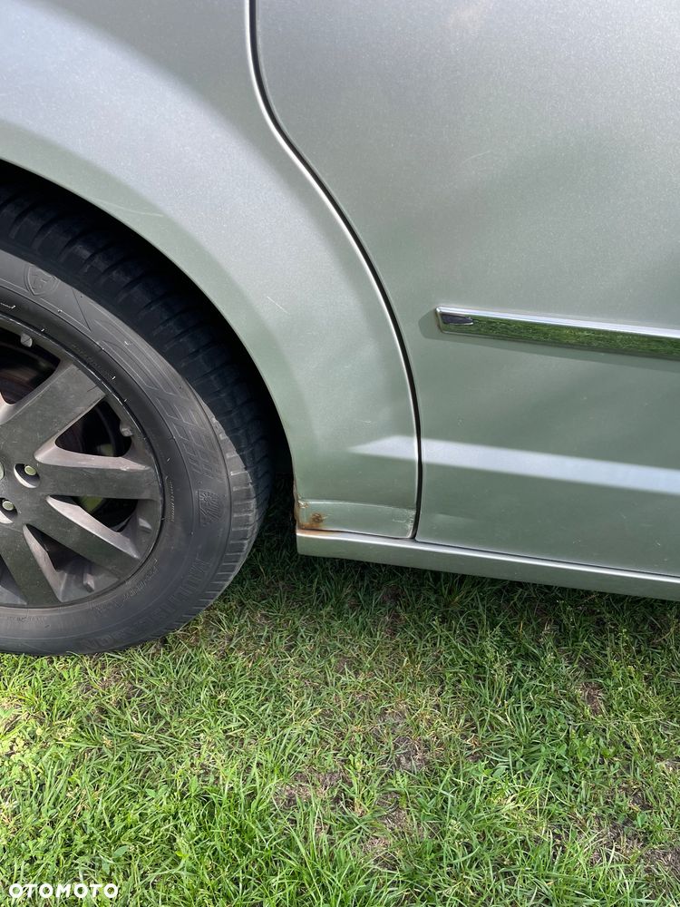 Chrysler Grand Voyager 2.8 CRD Limited - 8