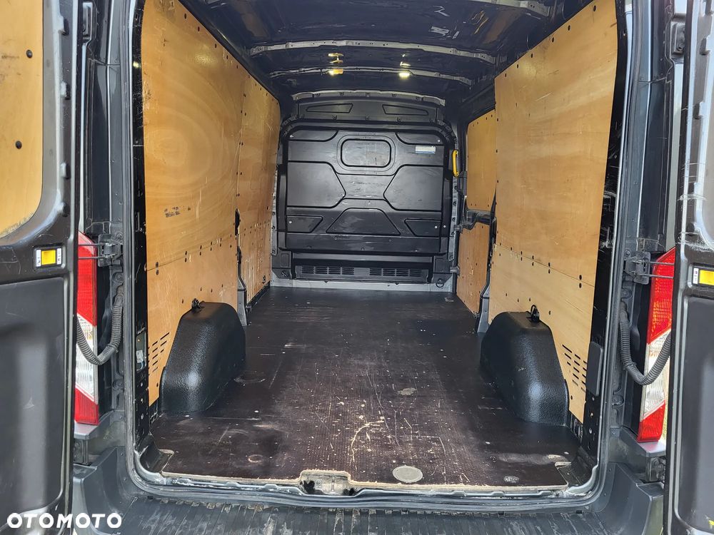 Ford Transit - 17