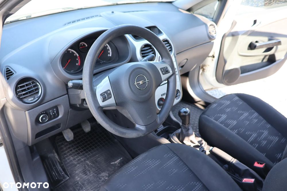 Opel Corsa 1.2 16V Edition / Active - 7