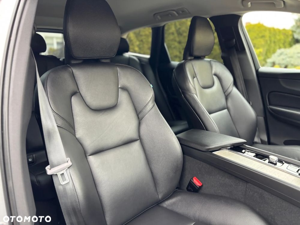 Volvo XC 60 B5 D AWD Geartronic Inscription - 12