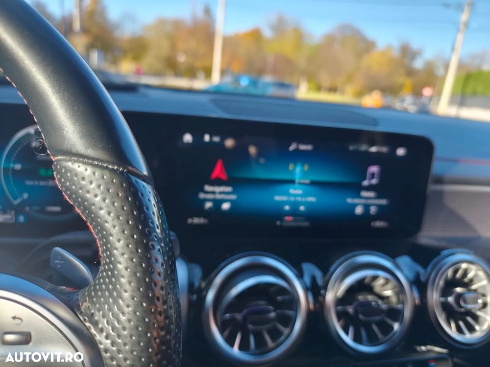 Mercedes-Benz EQB 350 4MATIC - 6