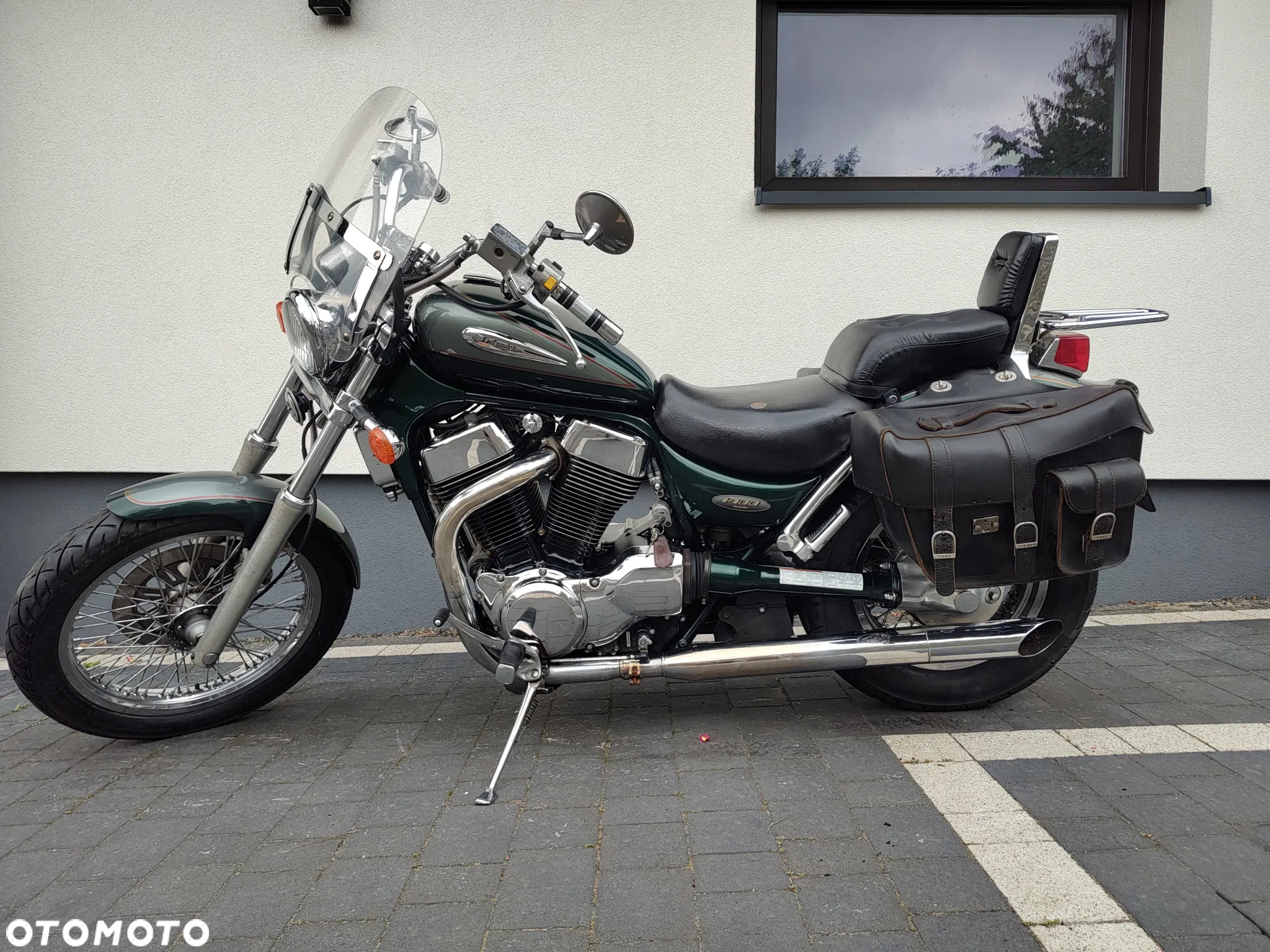 Suzuki Intruder - 8