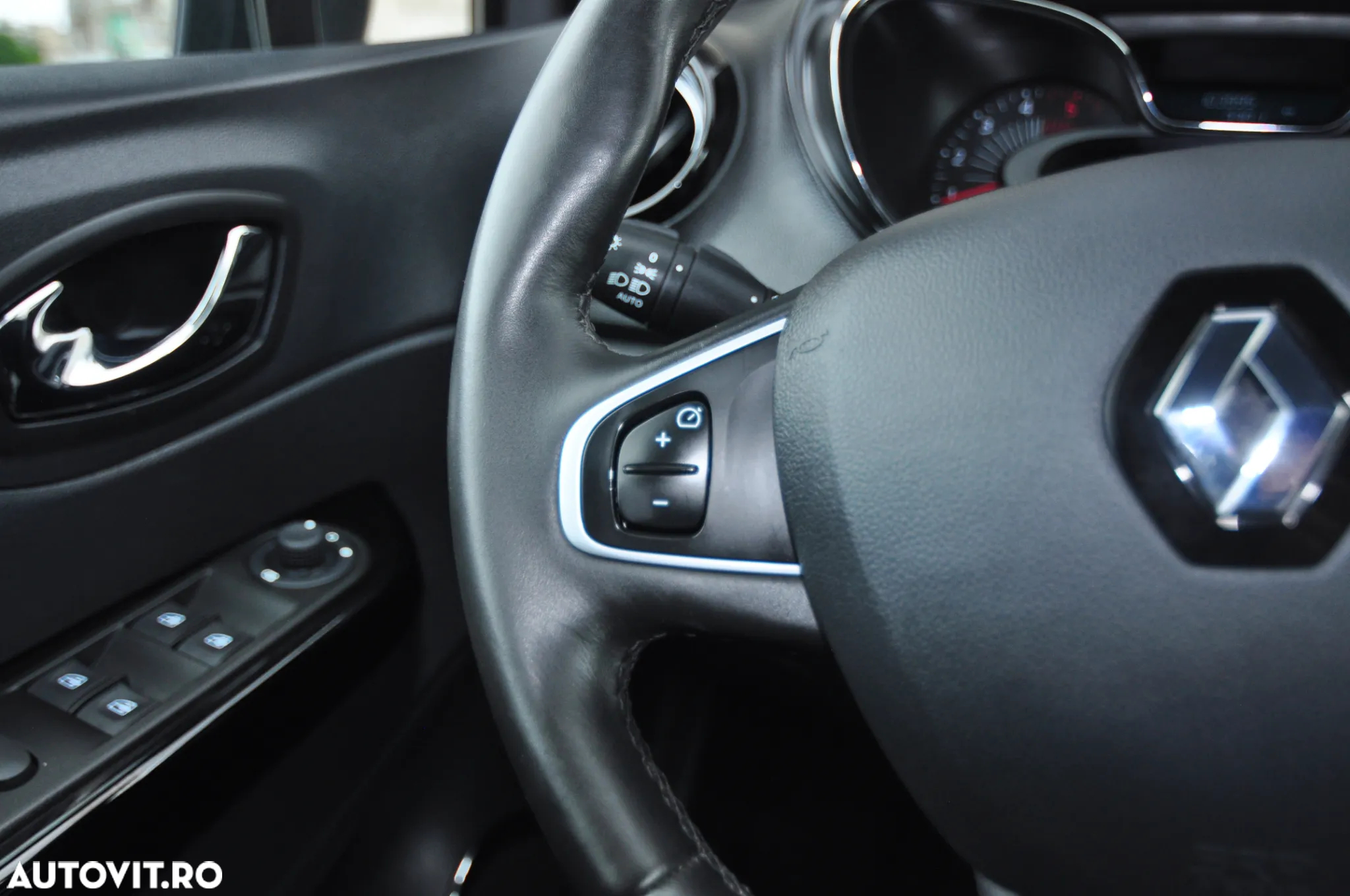 Renault Captur ENERGY dCi 90 EDC XMOD - 22