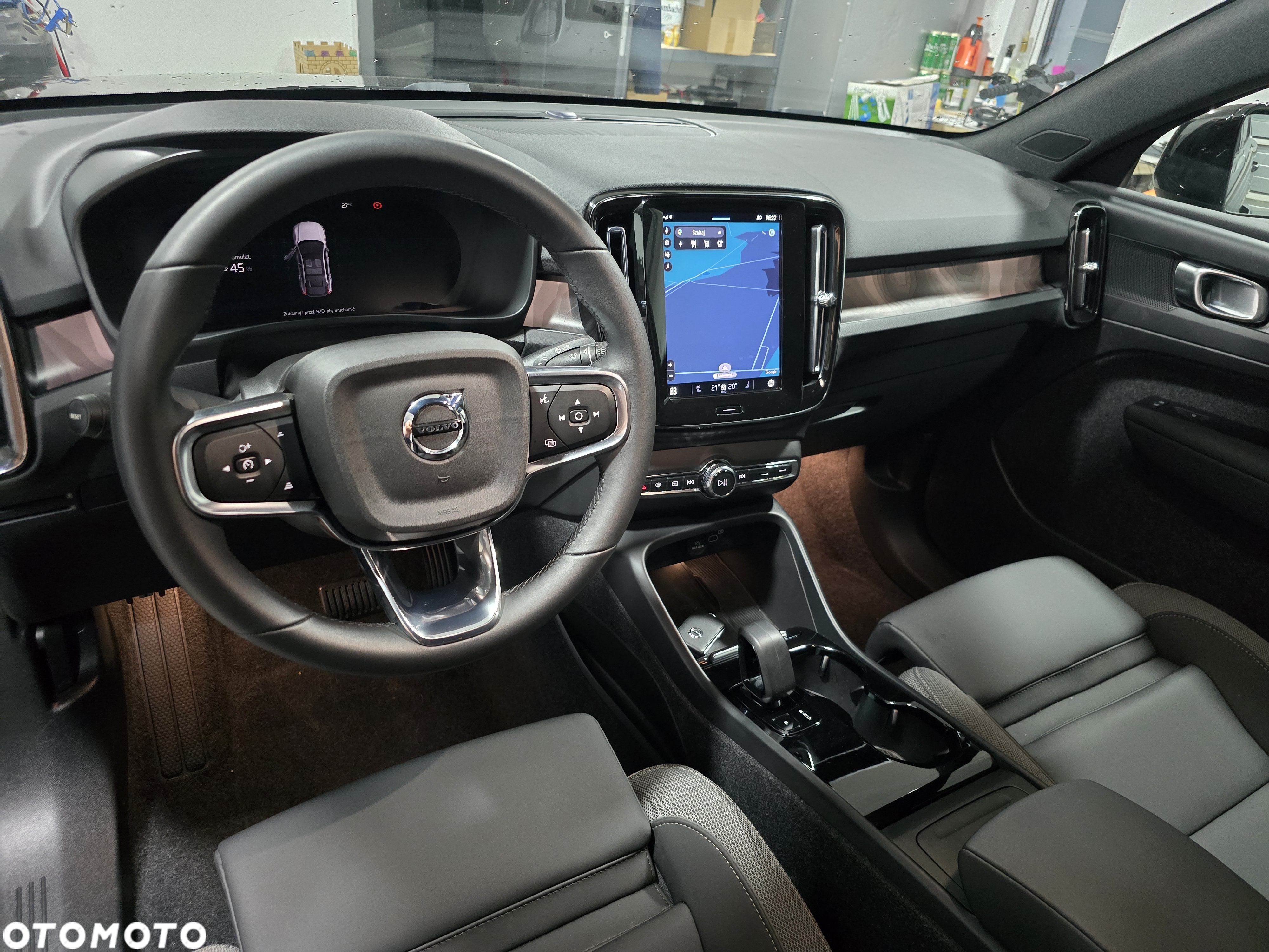 Volvo C40 - 18