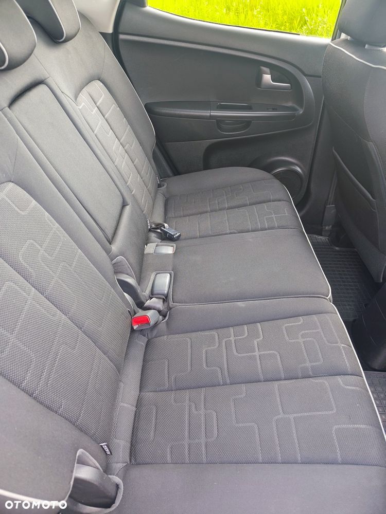 Kia Venga 1.6 XL - 8