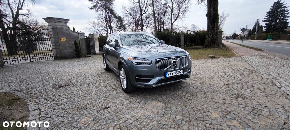 Volvo XC 90 - 1