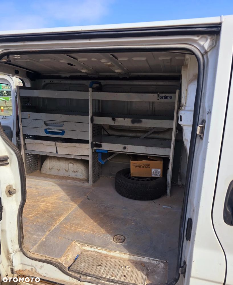 Renault Trafic 2.0 Dci SORTIMO - 13