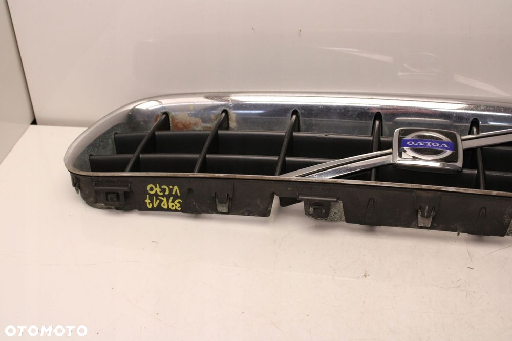 volvo c70 ii cabrio 06r- grill atrapa chłodnicy - 9