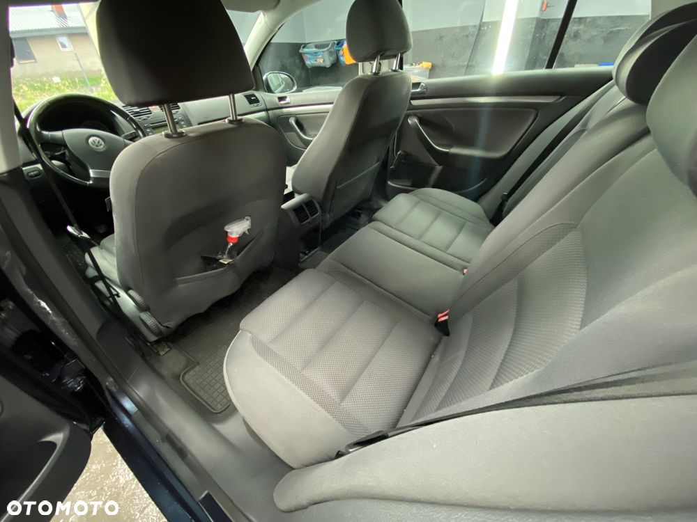Volkswagen Golf 1.6 Trendline - 8