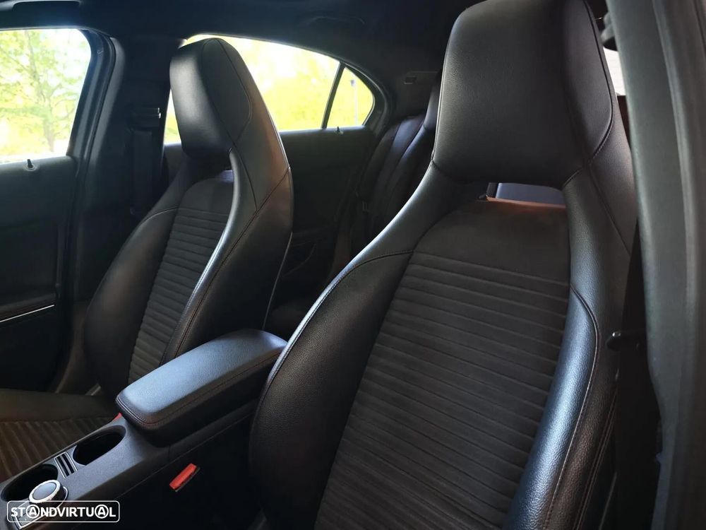 Mercedes-Benz A 200 CDI 7G-DCT AMG Line - 34