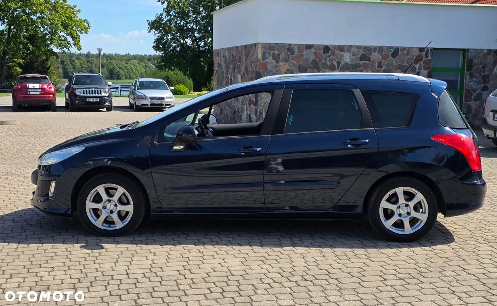 Peugeot 308 - 8