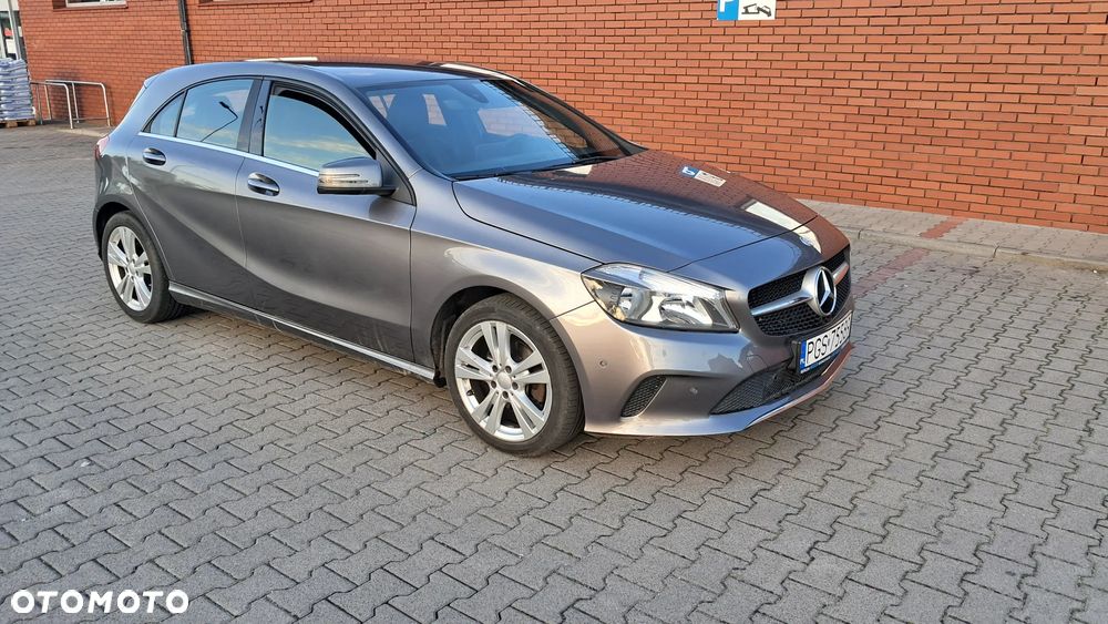 Mercedes-Benz Klasa A 200 (BlueEFFICIENCY) - 1