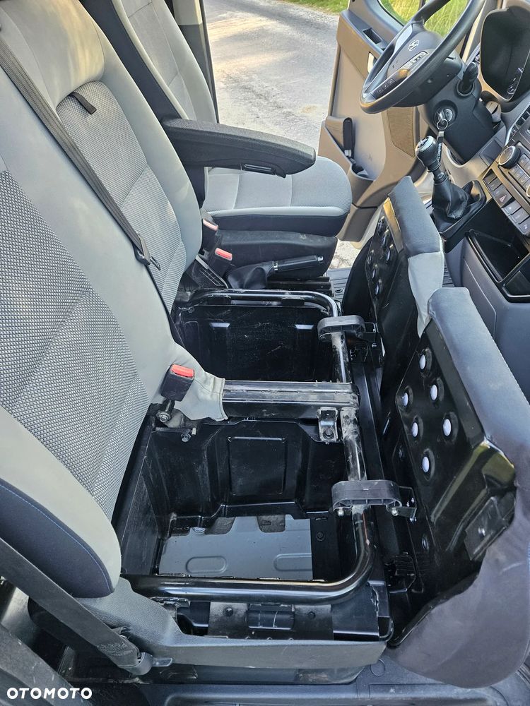 Hyundai H350 - 10