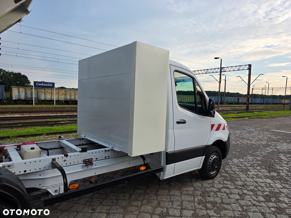 Mercedes-Benz Sprinter - 15