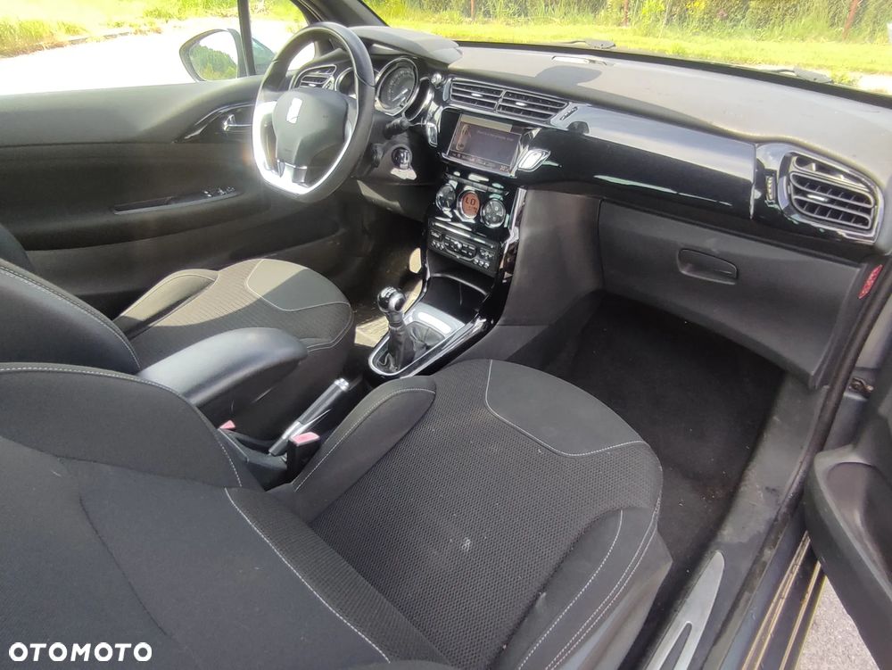 Citroën DS3 e-HDi 90 FAP SoChic - 14