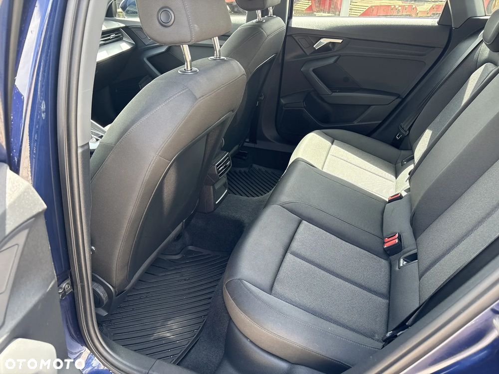 Audi A3 Sportback 30 TDI S tronic - 13