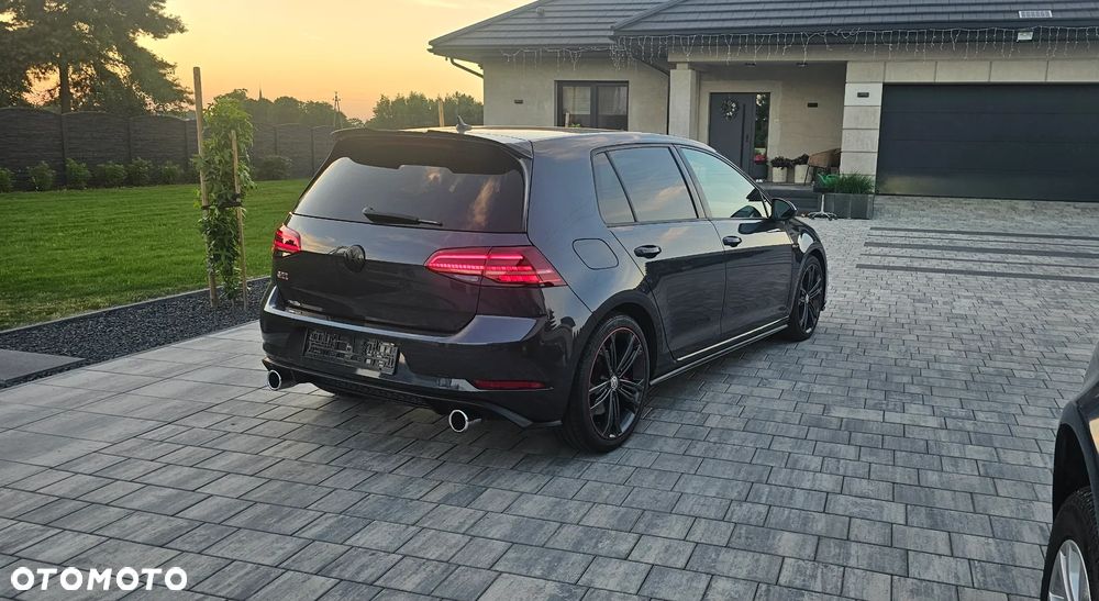 Volkswagen Golf GTI 2.0 TSI OPF DSG Performance - 6