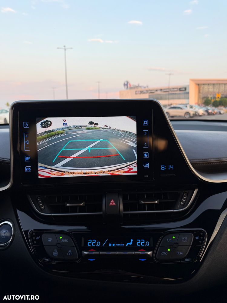 Toyota C-HR Lounge - 12