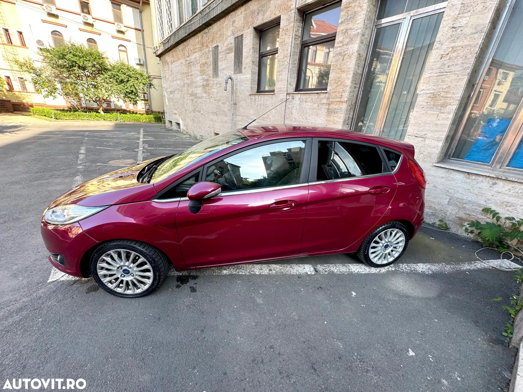 Ford Fiesta 1.0 Start Stop Titanium - 2