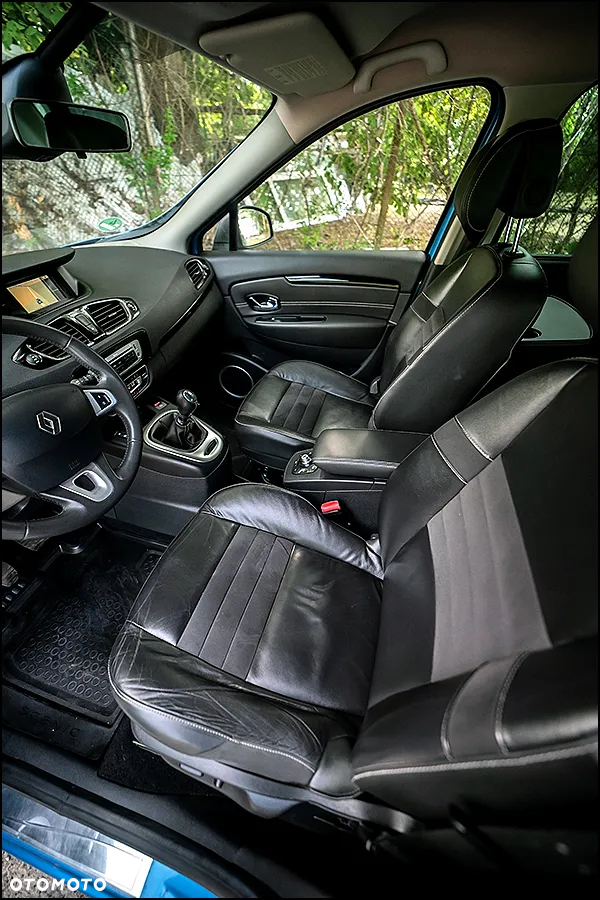 Renault Scenic - 32
