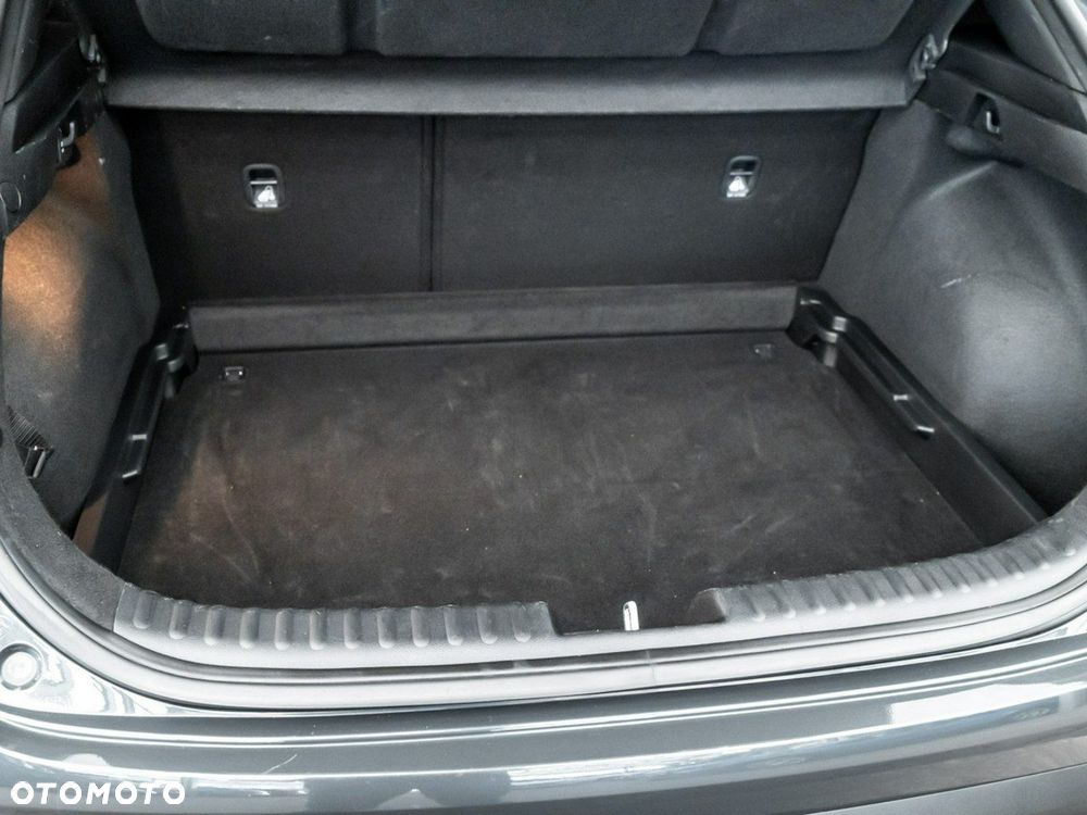 Kia XCeed 1.5 T-GDI M - 28