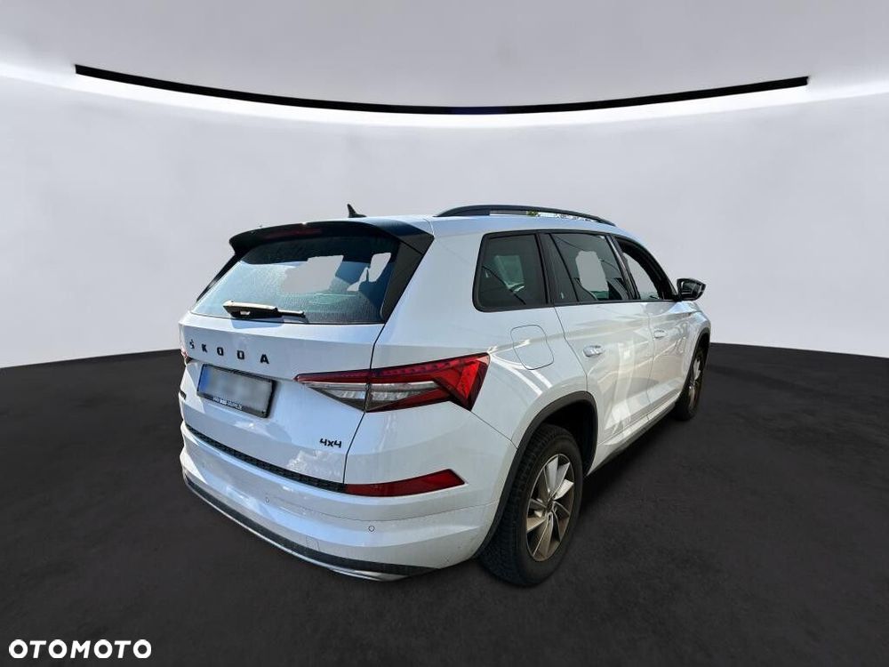 Skoda Kodiaq 2.0 TDI 4x4 Sportline DSG - 4