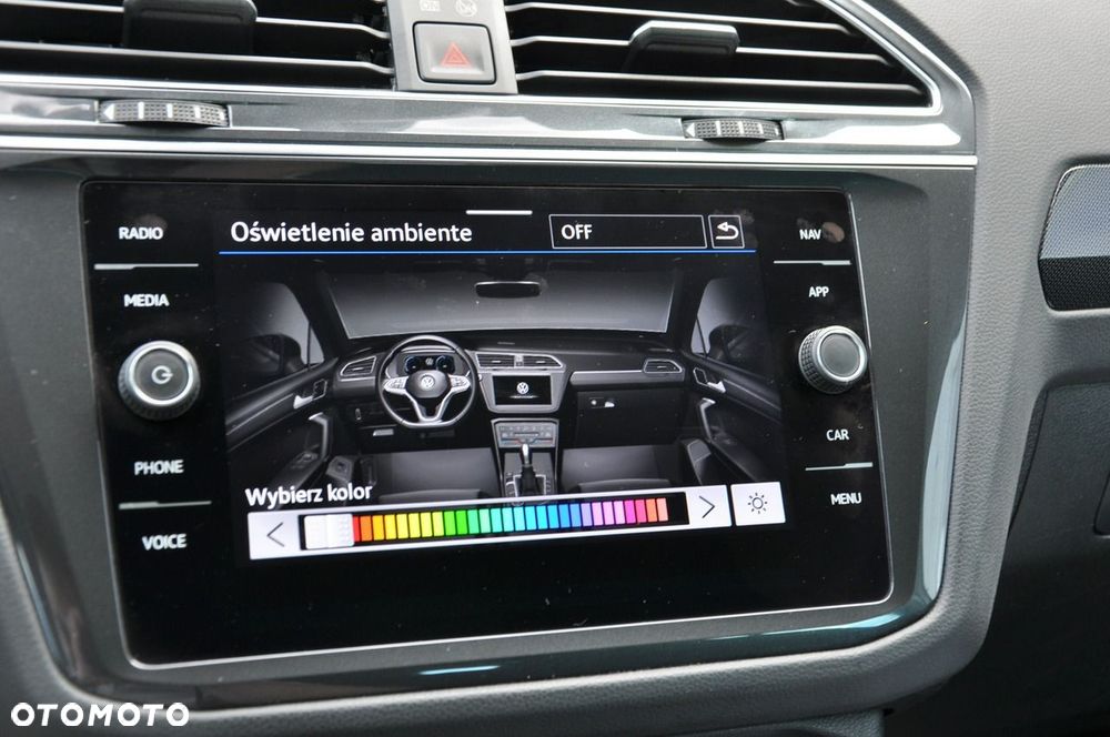 Volkswagen Tiguan 2.0 TDI SCR Elegance DSG - 24
