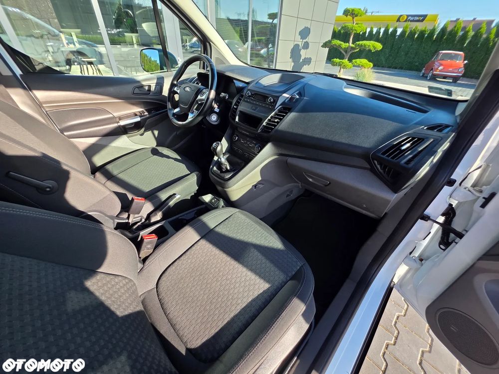 Ford Tourneo Connect Gr 1.5 TDCi Titanium - 32