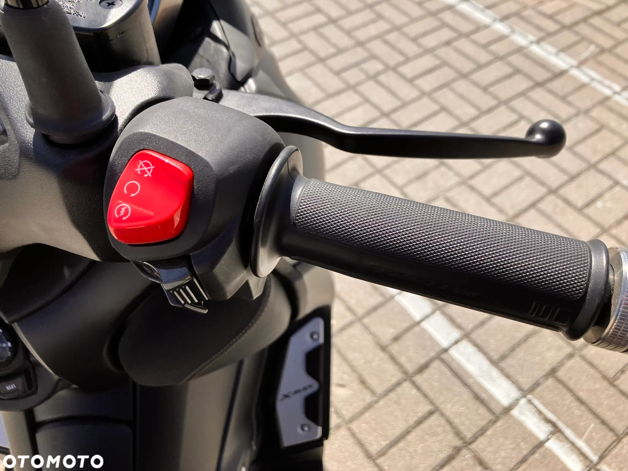 Yamaha X-max - 5