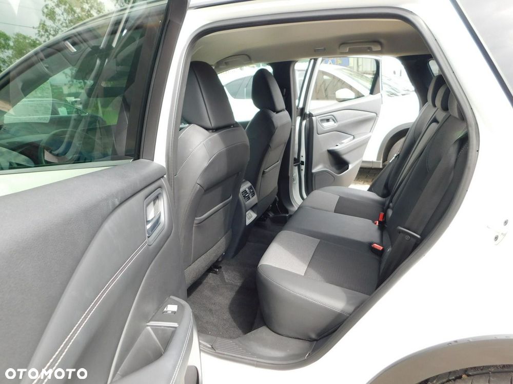 Nissan Qashqai 1.3 DIG-T MHEV N-Connecta Xtronic - 12