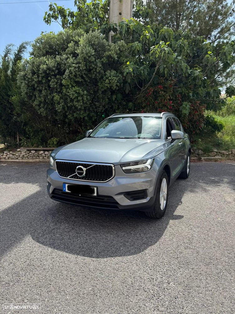 Volvo XC 40 1.5 T3 Tech Edition - 1