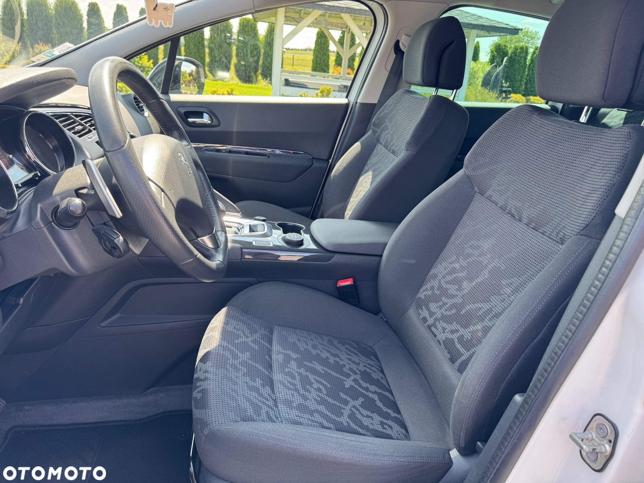 Peugeot 3008 2.0 HYbrid4 - 10