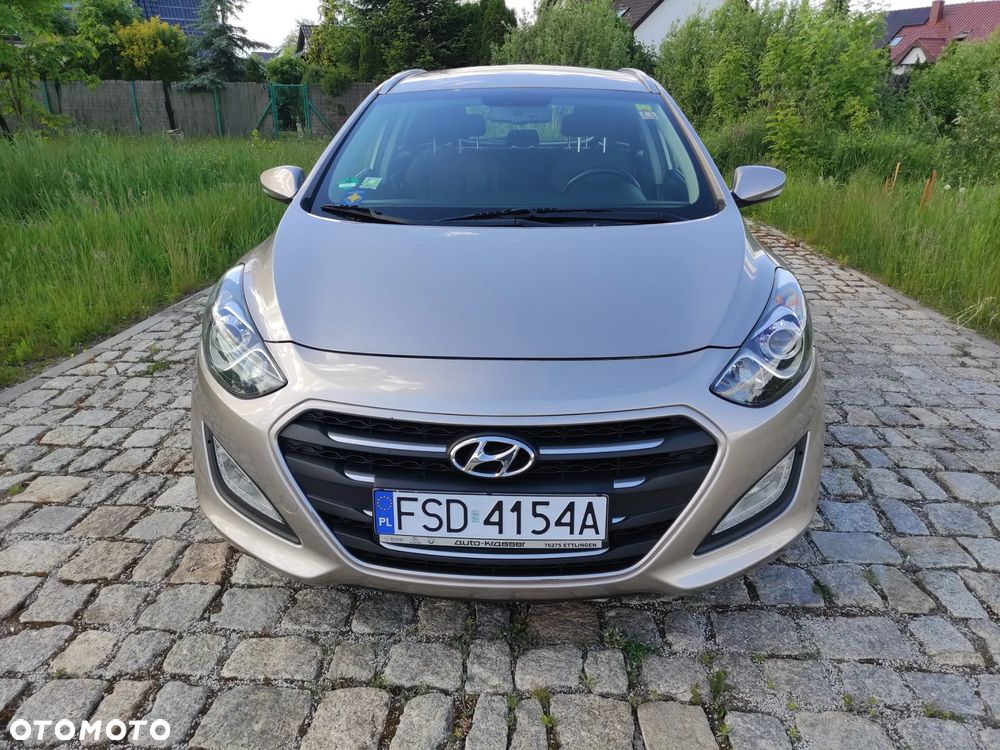 Hyundai i30 blue Kombi 1.4 Trend - 7