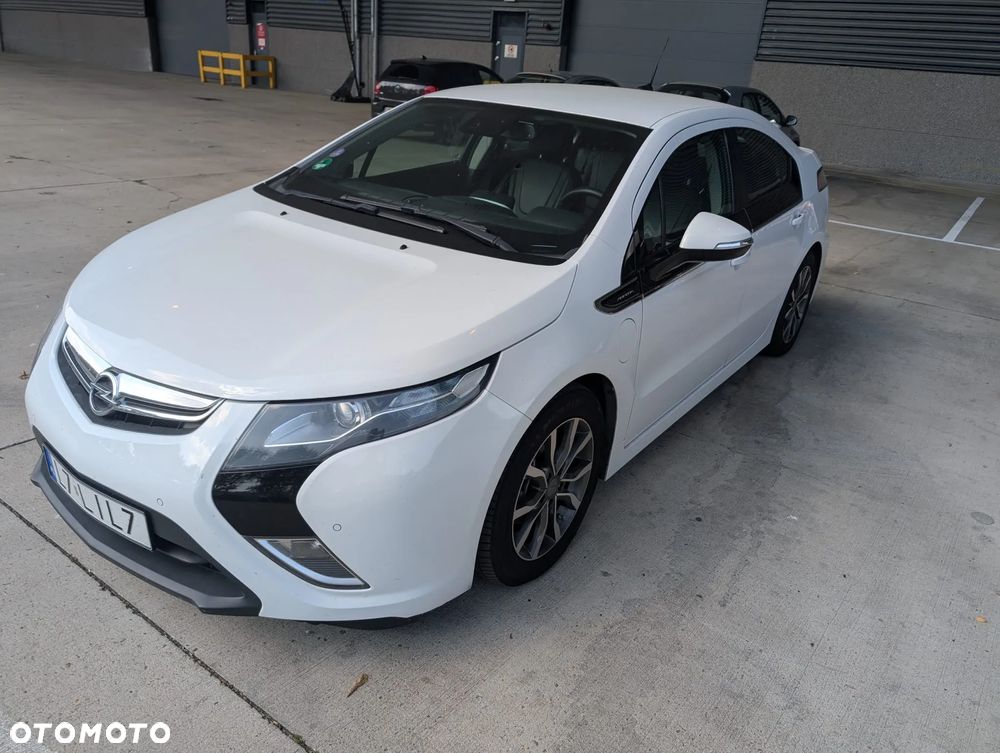 Opel Ampera - 2