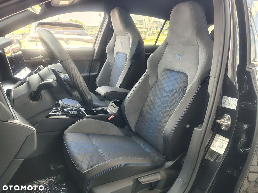 Volkswagen Golf - 9
