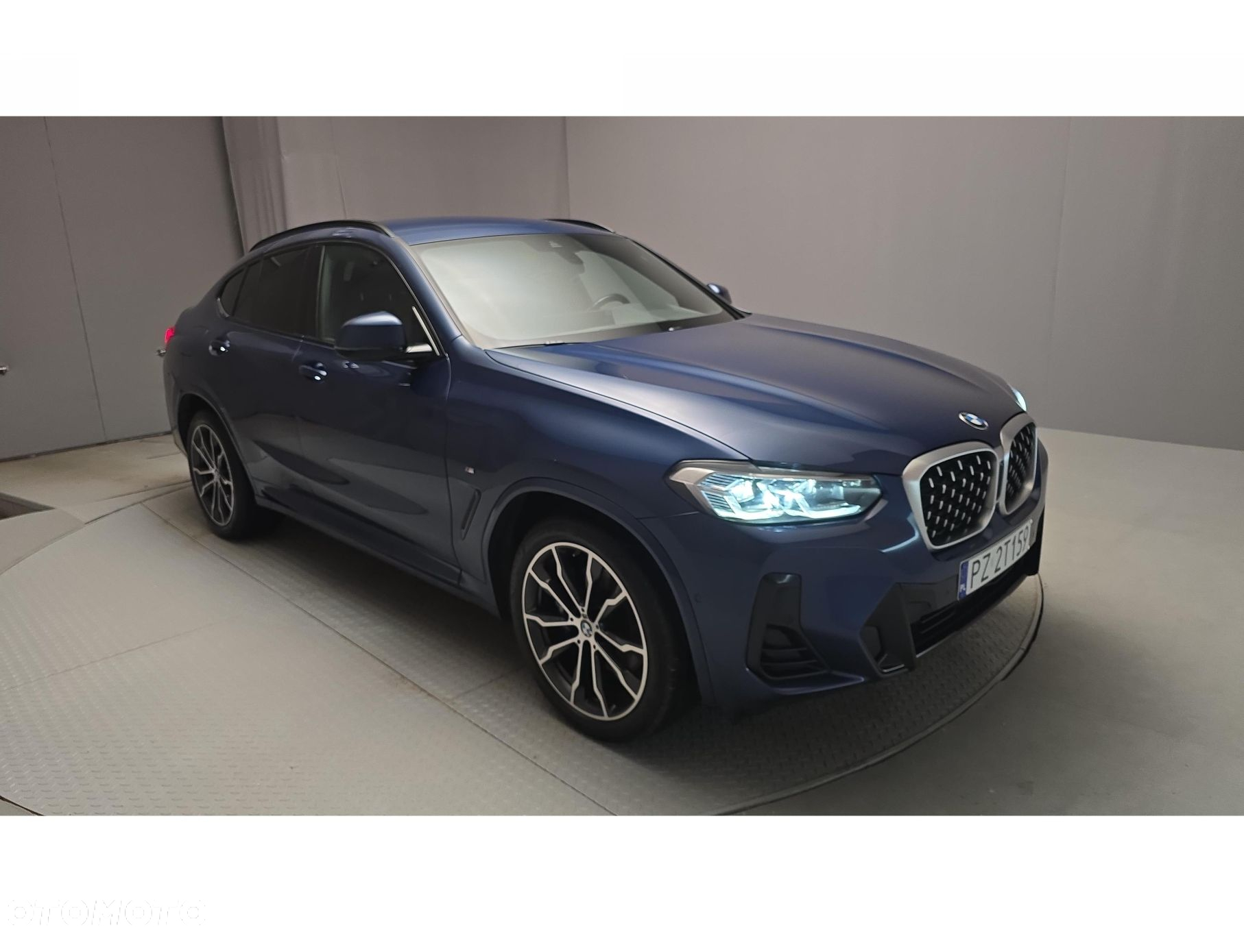 BMW X4 - 26
