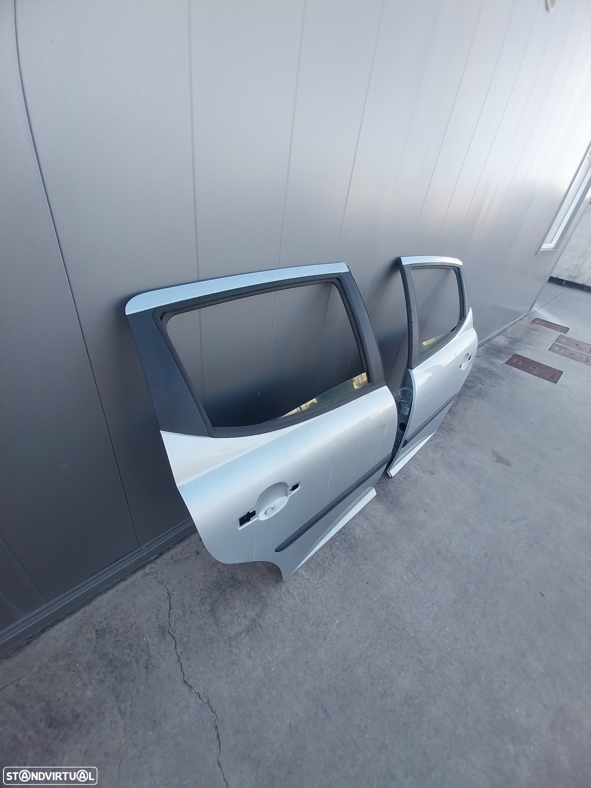 Portas Citroën C4 Picasso 1.6 hdi ano 2011 - 15