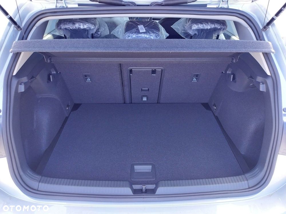 Volkswagen Golf 1.5 eTSI mHEV Life Plus DSG - 6