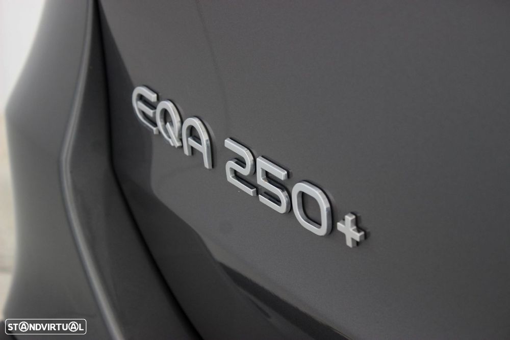 Mercedes-Benz EQA 250+ AMG Line - 10